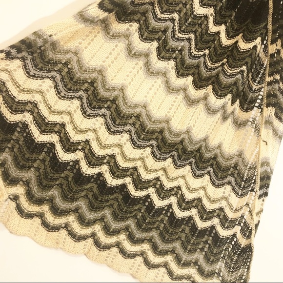 *3 for $20* LOVE CULTURE NWT Acrylic Scarf - Picture 2 of 4